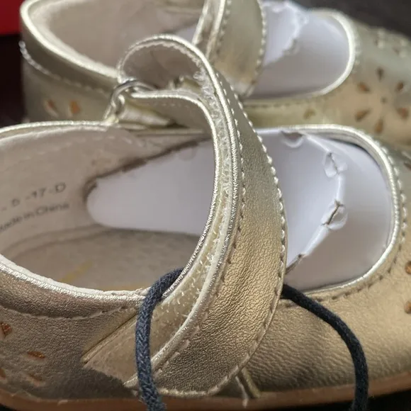See Kai Run Ginger ll Gold Floral Leather Toddler Mary Jane Walker Shoes sz 4