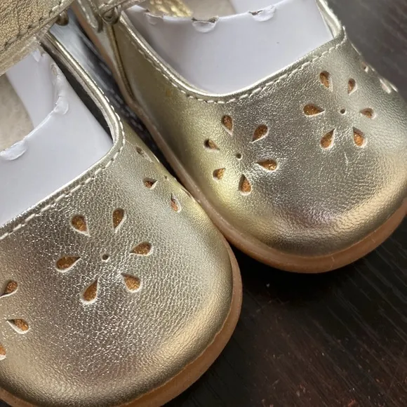 See Kai Run Ginger ll Gold Floral Leather Toddler Mary Jane Walker Shoes sz 4