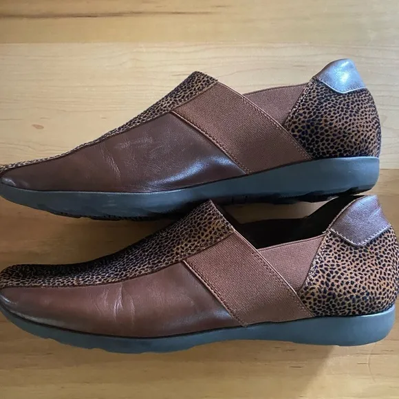 Sesto Meucci ItalyGeneva Embossed Cheetah Print Leather Slip On Cognac Shoes 7