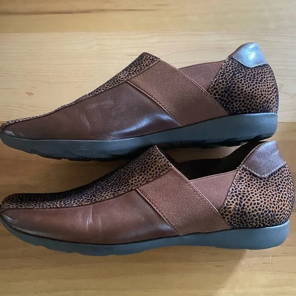 Sesto Meucci ItalyGeneva Embossed Cheetah Print Leather Slip On Cognac Shoes 7