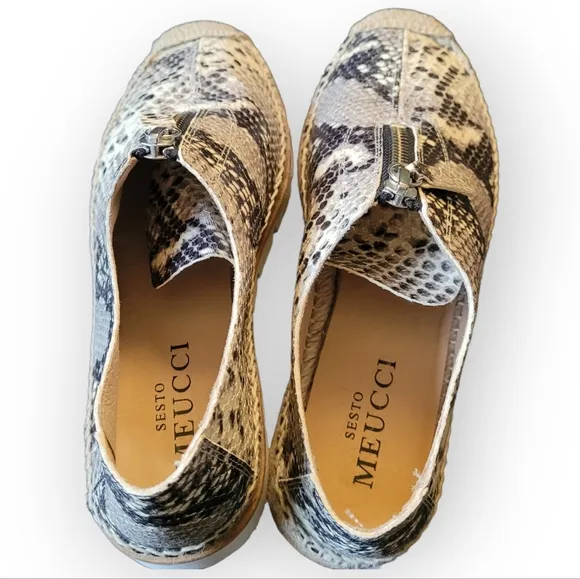 Sesto Meucci Luxurious Snakeskin Leather Zip Front Espadrille Loafers 6 …