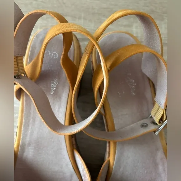 Seychelles Calming Influence Yellow Suede Platform Ankle Strap Boho Sandals