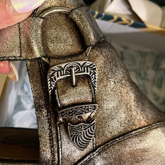 Silver gunmetal pewter Ankle Boots with Buckle Detail SBICCA 8