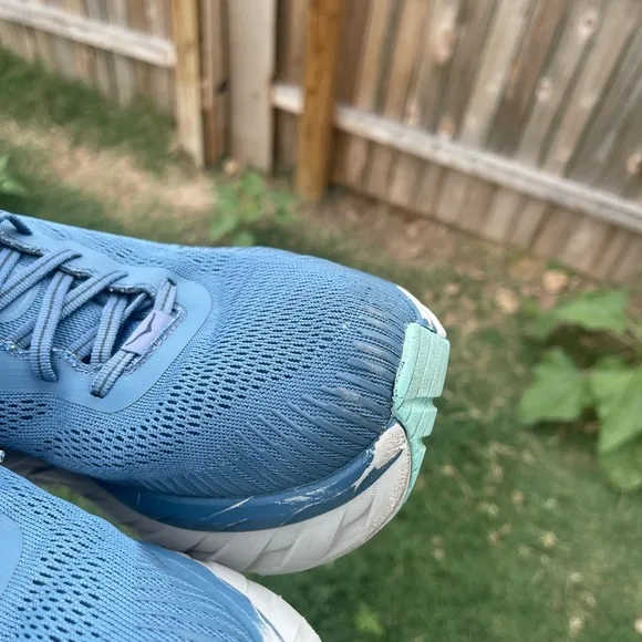 Size 11- Men’s Hoka One One Bondi 7 Wide Real Teal Outer Space