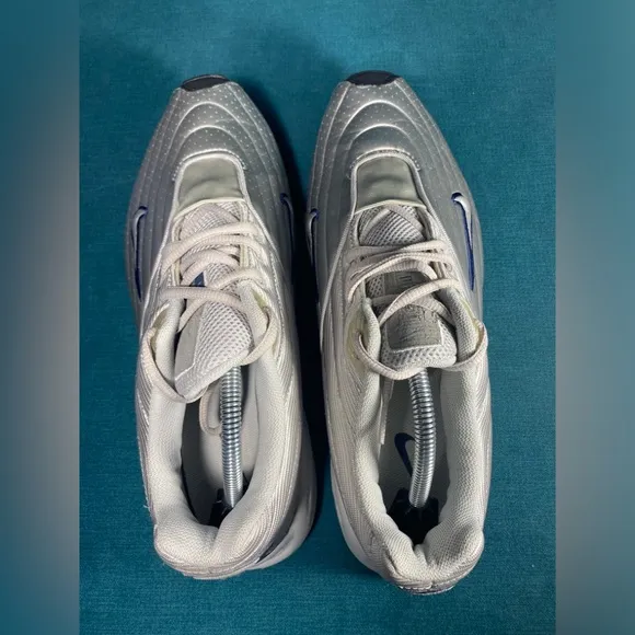 Size 12 - Men’s Nike Air Mansa Vintage shoes