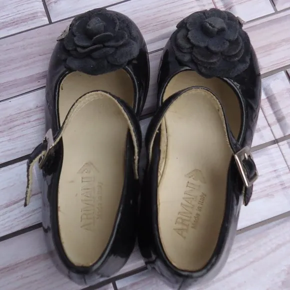 SIZE 24. Armani baby Mary Janes navy patent leather shoes.