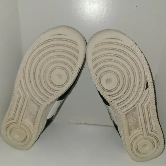 Size 5Y Nike Air Force 1 LowSnakeskin (GS)
