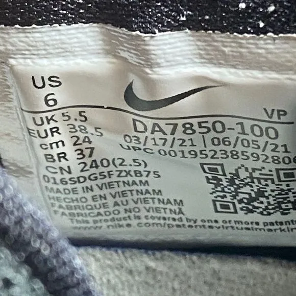 Size 6M/7.5Women - Nike KD14 Oreo shoes