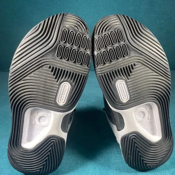 Size 6M/7.5Women - Nike KD14 Oreo shoes
