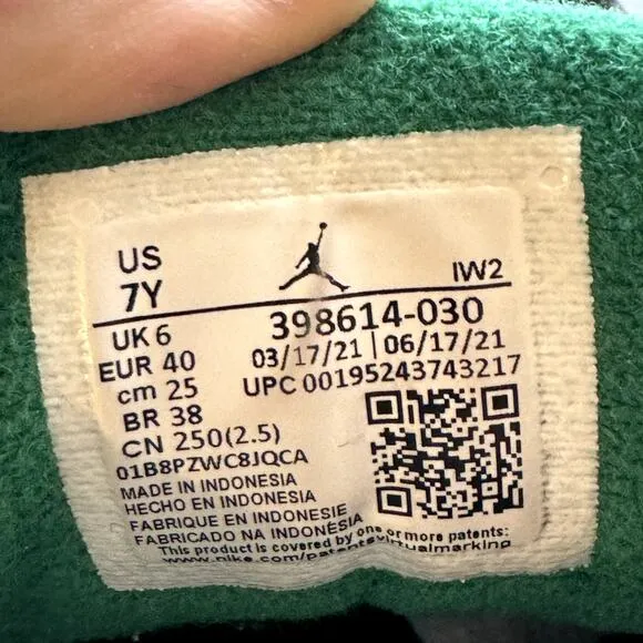 Size 7 - Nike Air Jordan 3 Retro GS Pine Green Men's Shoes
