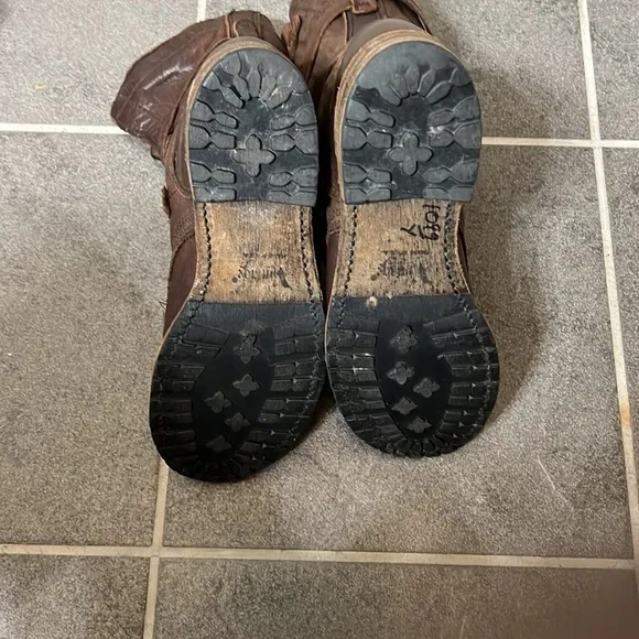 Size 7 Vintage shoe company genuine leather boots