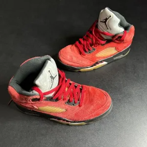 Size‎ 9 - Nike DD0587-600 Air Jordan 5 Retro Raging Bull Toro Bravo Varsity Red