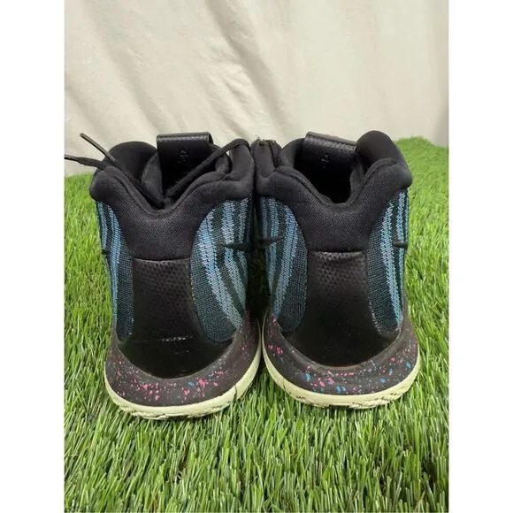Size 9 - Nike Kyrie 4 80s - 943806-007 Basketball Sneakers