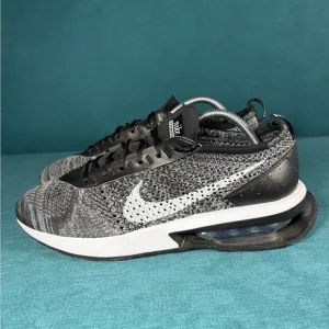 Size 9.5 - Men’s Nike Air Max Flyknit Racer shoes