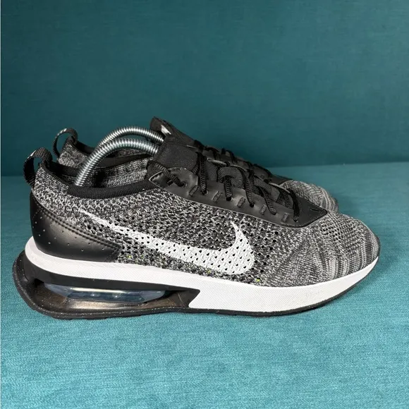 Size 9.5 - Men’s Nike Air Max Flyknit Racer shoes