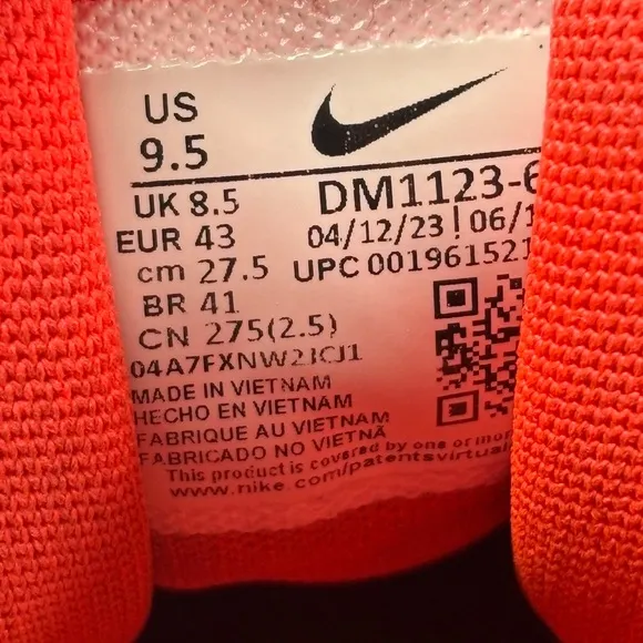 Size 9.5 - Men’s Nike LeBron Witness 7 Bright Crimson shoes