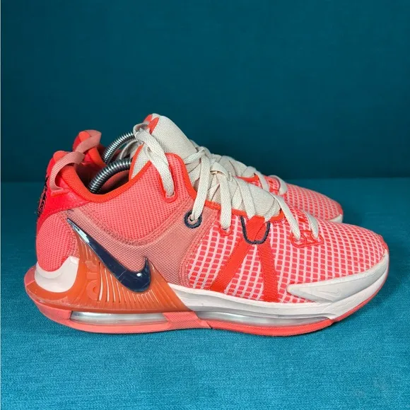 Size 9.5 - Men’s Nike LeBron Witness 7 Bright Crimson shoes
