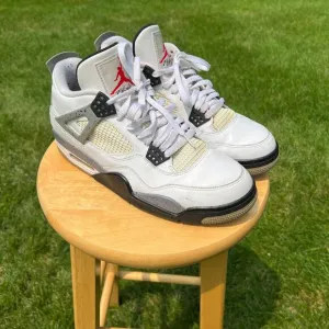 Size 9.5 - Nike Air Jordan 4 Retro White Cement 2012 Men's Shoes