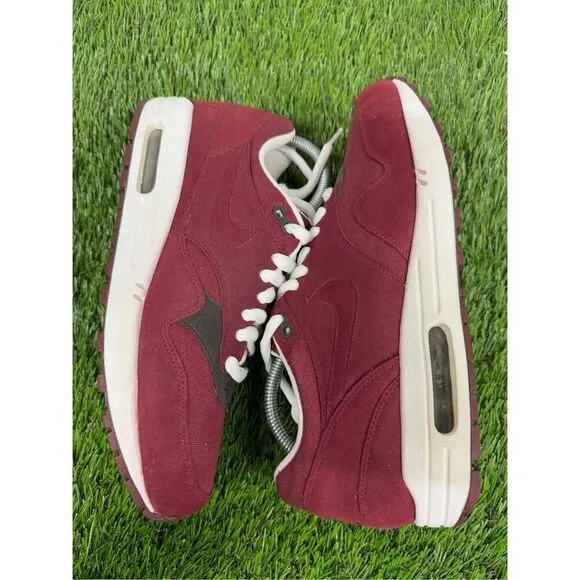Size 9.5 *RARE* Nike Air Max 1 Tonal Pack “Team Red” (308866-601) 2011 Men’s  OG