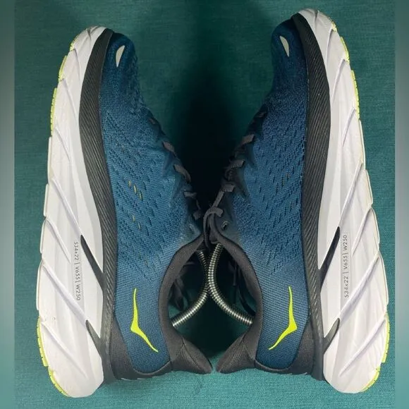 Size 10 - Men’s Hoka One Clifton 8 green shoes