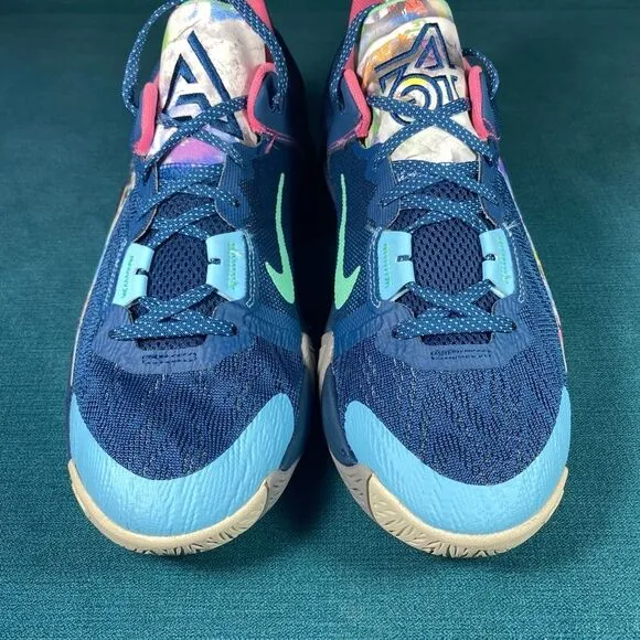 Size 6.5Y/8Women - Nike Giannis Immortality blue shoes