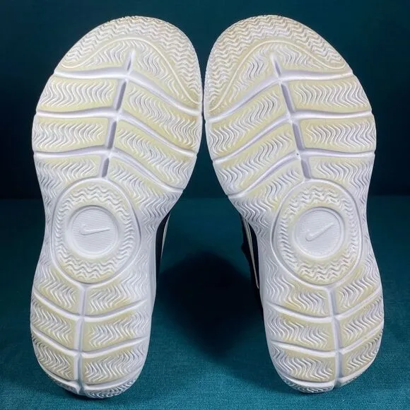 Size 7Y/8.5Women - Nike Flex Runner 3 Black shoes