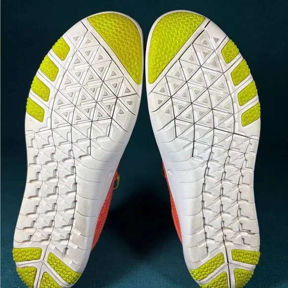Size 8.5 - Women’s Nike Focus Flyknit multicolor shoes