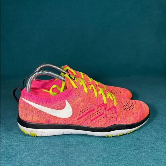 Size 8.5 - Women’s Nike Focus Flyknit multicolor shoes