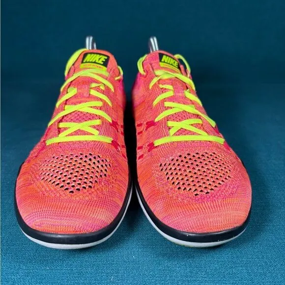 Size 8.5 - Women’s Nike Focus Flyknit multicolor shoes