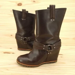 Skechers SKCH 3 Women's Wedge Harness Boots Sz 9.5 Brown Leather Pull On Chic