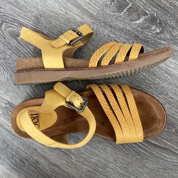 Sofft Bitter Yellow Leather Sandals Ankle Strap Lattice Design 8M Boho Coastal