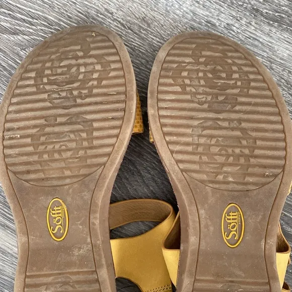 Sofft Bitter Yellow Leather Sandals Ankle Strap Lattice Design 8M Boho Coastal