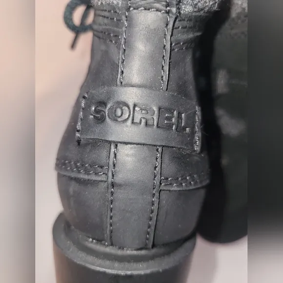 Sorel Blake Lace Up Heeled Boots Gray Black Green Laces Size 7