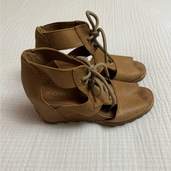Sorel Joanie II Brown Leather Lace Up Wedge Sandals Size 9 Classic Boho Fall