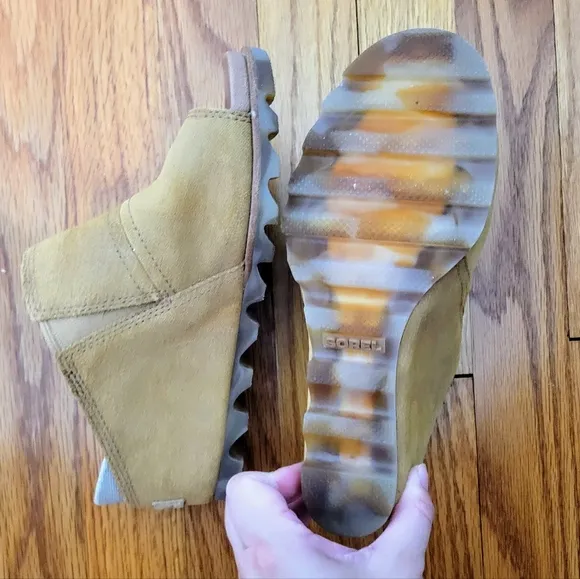 Sorel Joanie II Slide Wedge Sandals Nubuck Leather, Tan, Women's Size 7 NL2228