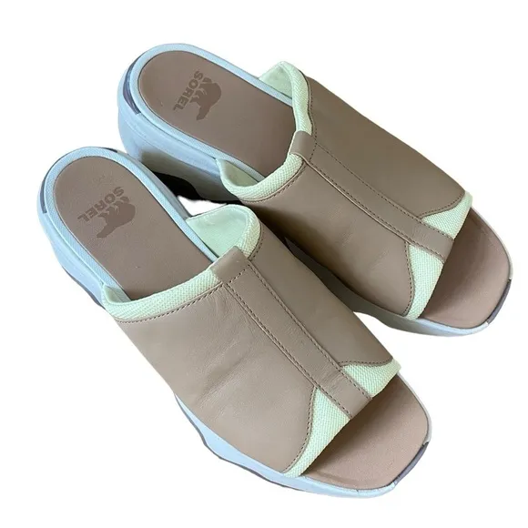 Sorel Kinetic Impact Platform Slide Sandal Beige Tan Leather Chalk Women’s 8.5