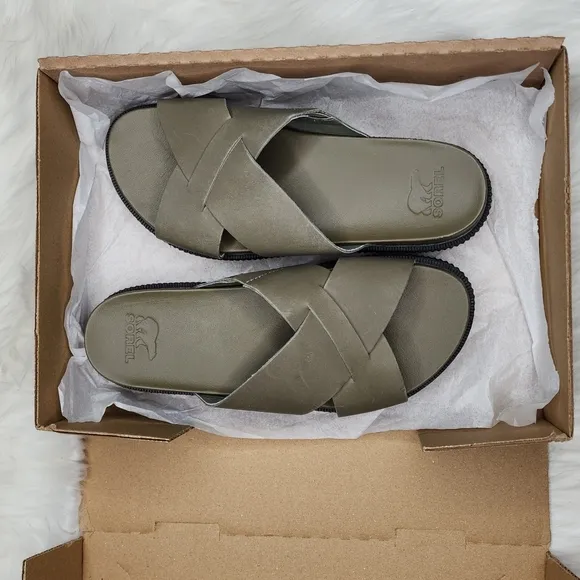 SOREL Roaming Crisscross Slide Sandal Sage Green Black