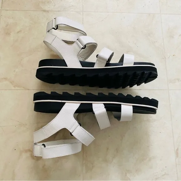 Sorel Roaming Multi-Strap White Leather Foam Footbed Platform Sandals size 10