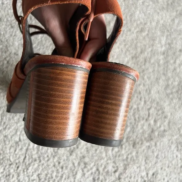 Sorel Sandals Womens Size 8.5 Rust Orange Brown Addington Leather Lace Up Heel