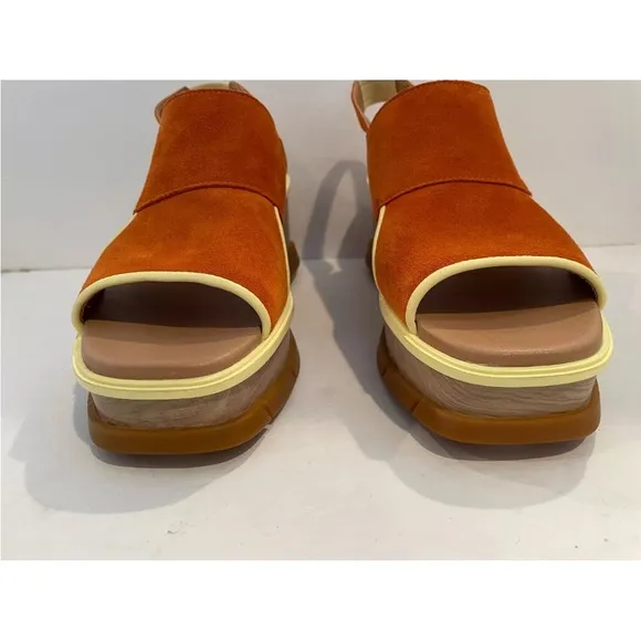 SOREL Women’s 12 Joanie III Slingback Platform Sandals Orange Suede