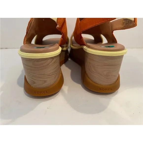 SOREL Women’s 12 Joanie III Slingback Platform Sandals Orange Suede
