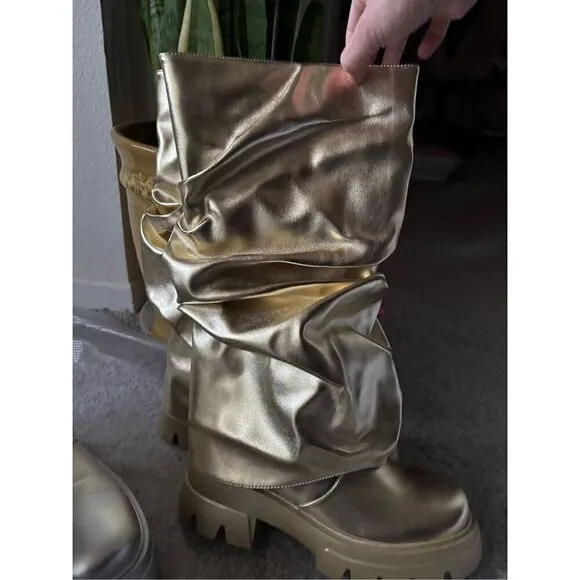 Space festival platform Boots