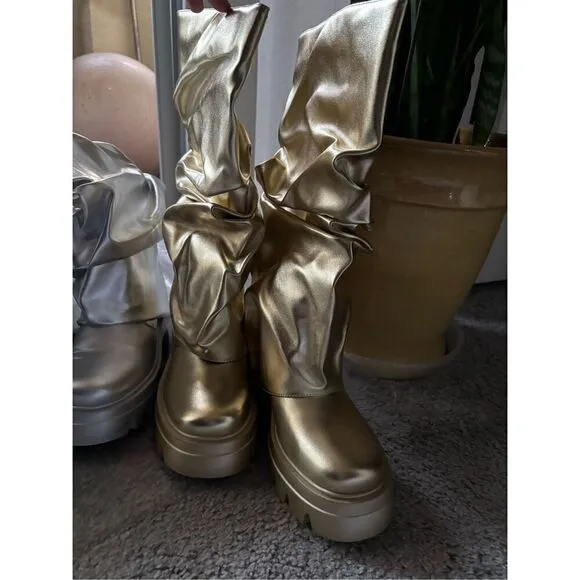 Space festival platform Boots