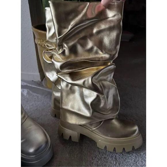 Space festival platform Boots