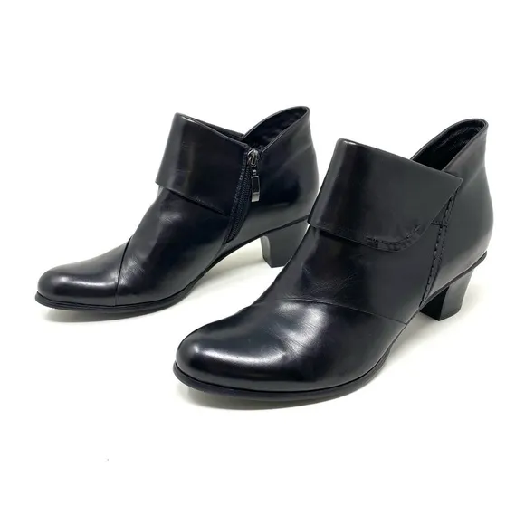 Spring Step Azurro Black Leather booties