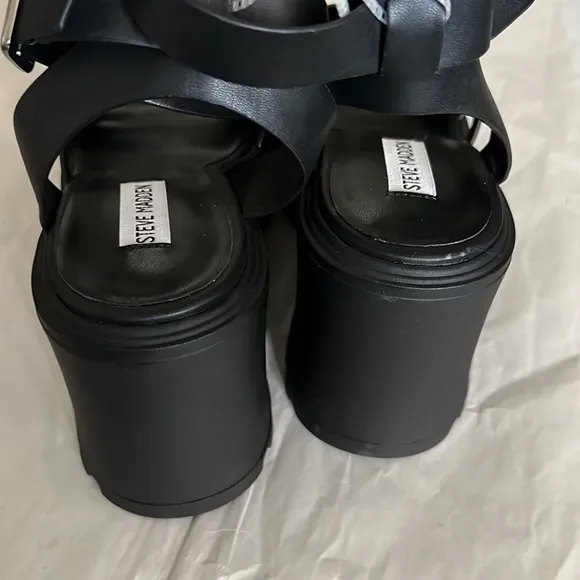 Steve Madden Abbot Platform Sandals