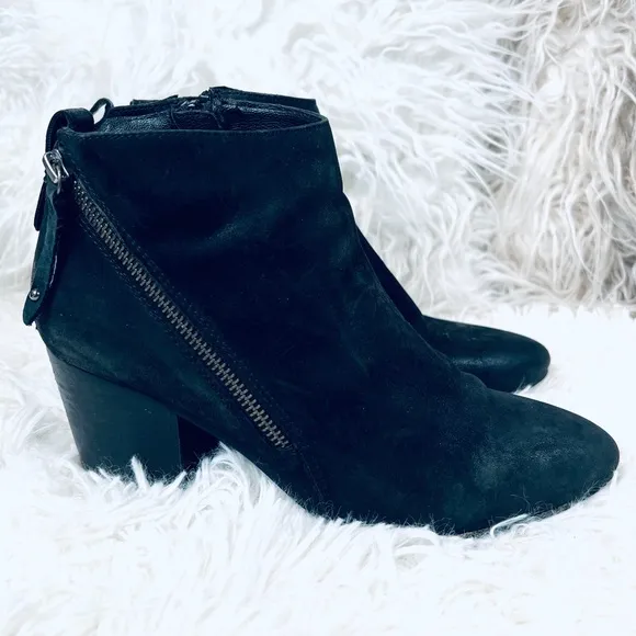Steve Madden Black MOD ROCKER CHIC sz 7M LEATHER Heeled Bootie Boots