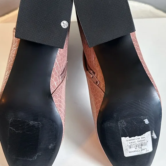 Steve Madden “Darma” Crocodile Embossed Ankle Boots Blush Tan Bootie Sz 10M