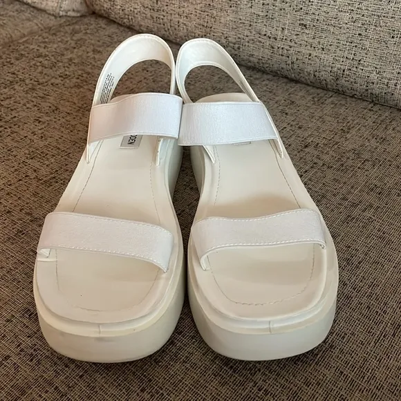 Steve Madden Janice White Platform Sandals Size 9.5M