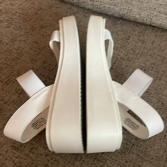 Steve Madden Janice White Platform Sandals Size 9.5M